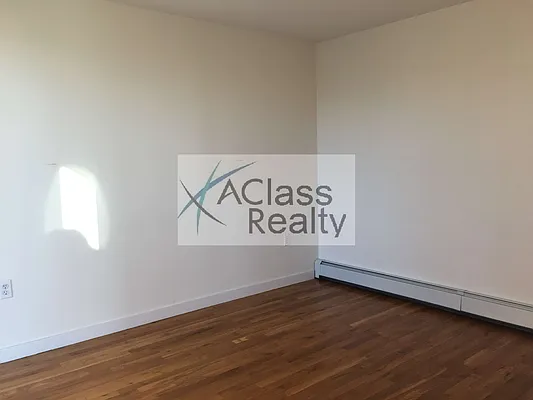 Rented by A Class Realty International | media 8