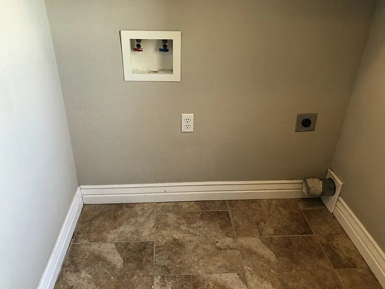 122 Millstone Ct — Photo 43