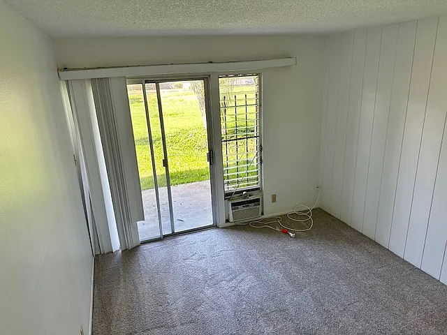 3 bed, 1321 sqft, $3,800 — Photo 3