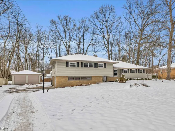 6624 Ronjoy Pl, Youngstown, OH 44512