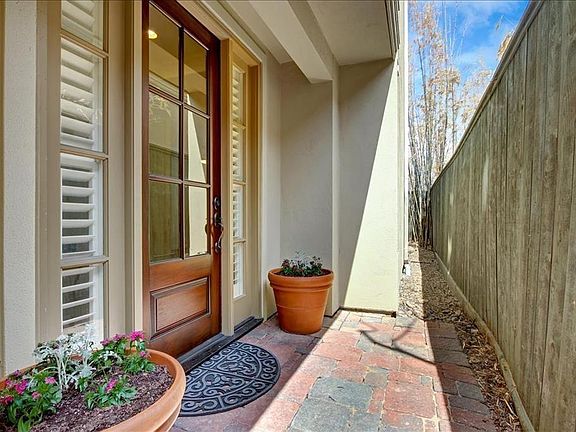 3rd image of 2318 Welch St