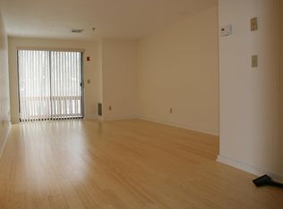 70 W Meadow Rd APT 20, Haverhill, MA 01832