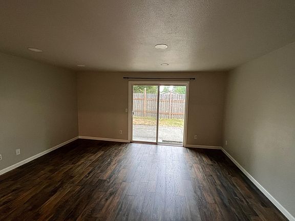 4th image of 506 N St SE #A