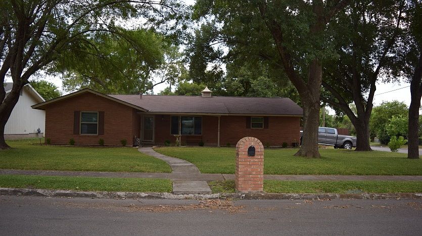 1st image of 11102 Janet Lee Dr
