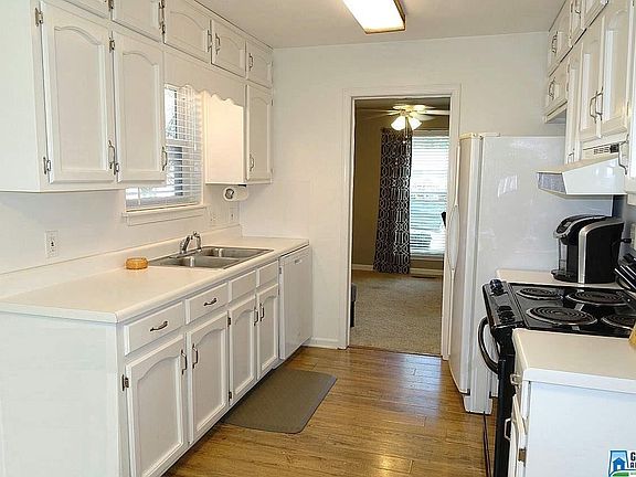 5th image of 1134 Mountain Oaks Dr