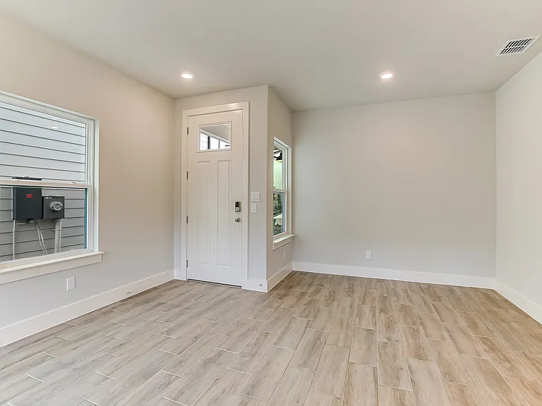 16011 Babcock Rd #22 — Photo 3