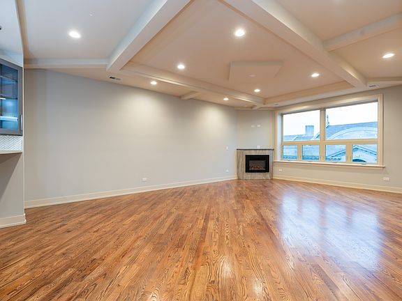 2nd image of 1208 E 64th St #4C