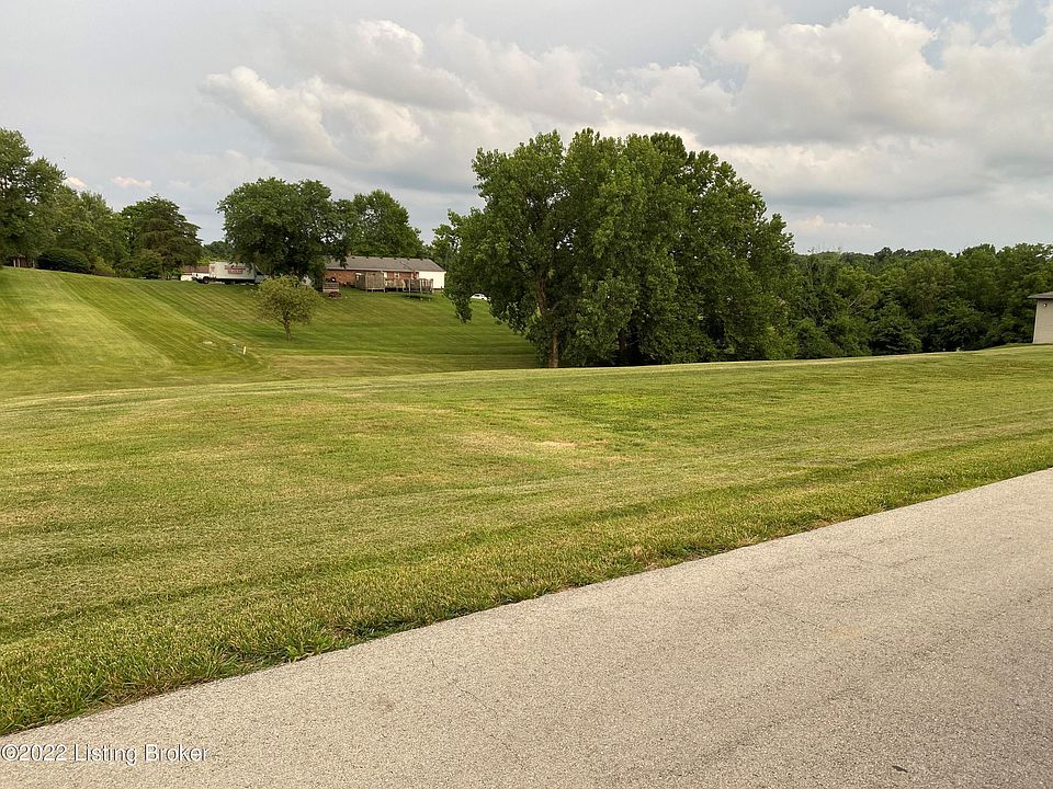 1st image of 16 Country Trace Ct