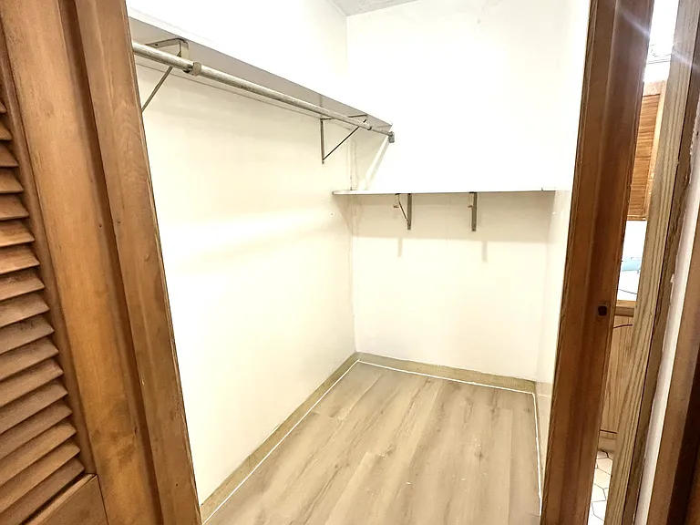 828 Cherry St — Photo 13
