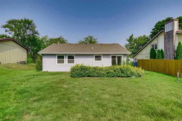 1st image of 13909 W Rockbluff Way