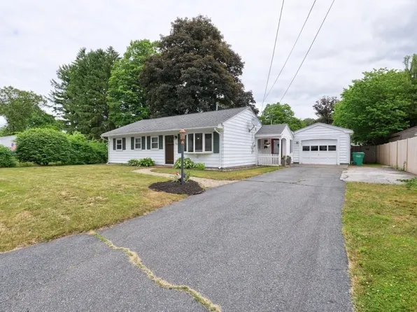 68 Sherry St, Northbridge, MA 01534