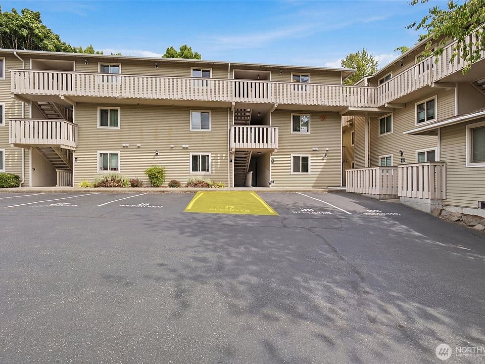 1st image of 18200 NE 73rd Avenue #A111