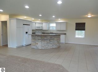 1000 Bishop Ln, Lake Isabella, MI 48893