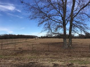 645 Abe Chapel Rd, Como, MS 38619