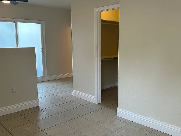 1516 Calavo Dr #2 — Photo 10