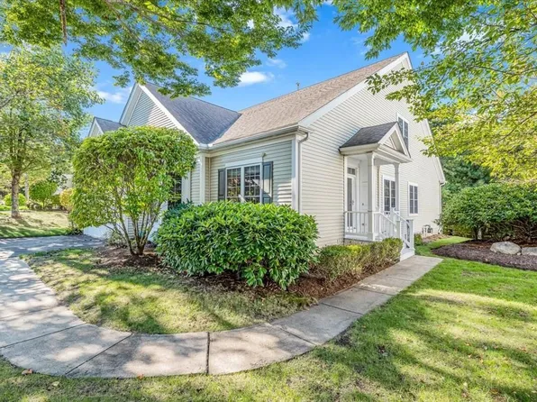 27 Cross Wind, Pinehills, MA 02360