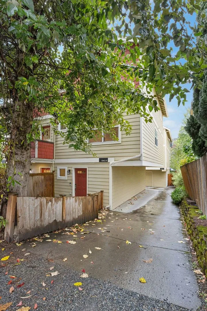2Bd/3Ba Seattle Townhome — Photo 2