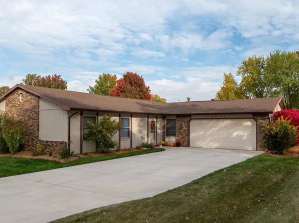 8616 Breakwater Dr, Fort Wayne, IN 46804