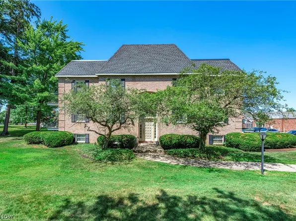 1155 Charter Oak Ln APT 304, Westlake, OH 44145