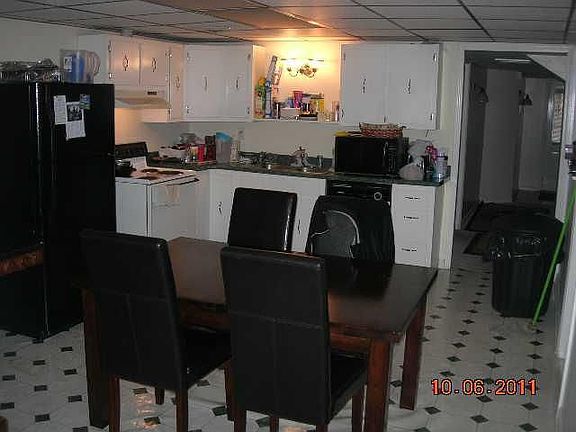 4th image of 99 Glenrose Ave