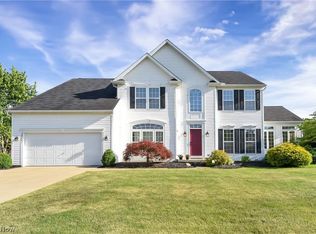 38801 Bridle Ct, Avon, OH 44011