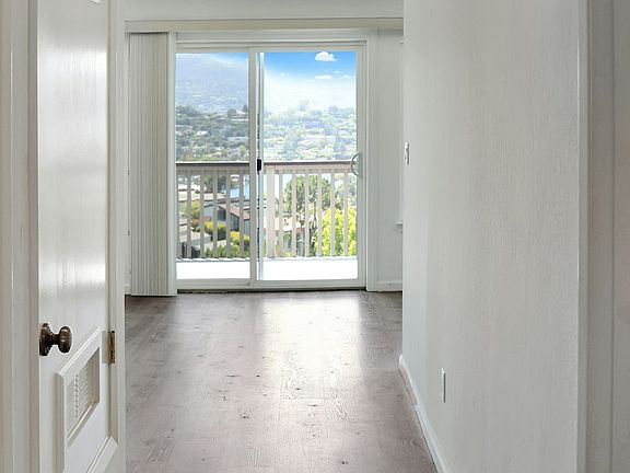 3rd image of 55 Marinero Cir #301