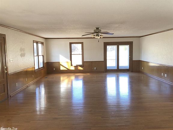 2nd image of 29 Stephenwood St
