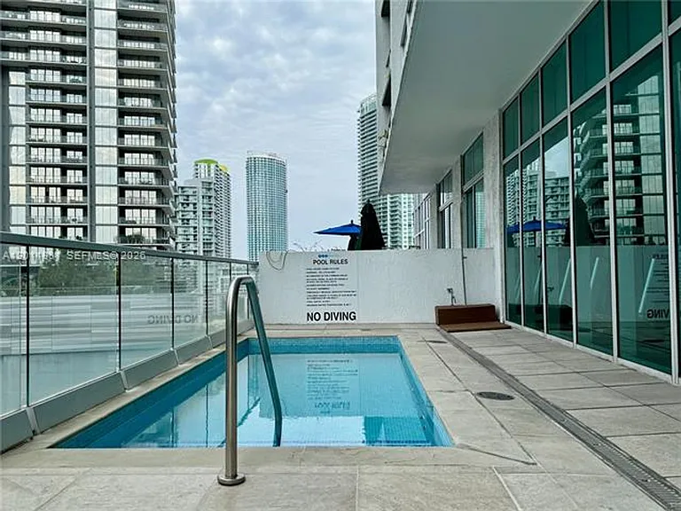500 Brickell Ave #1407 — Photo 38