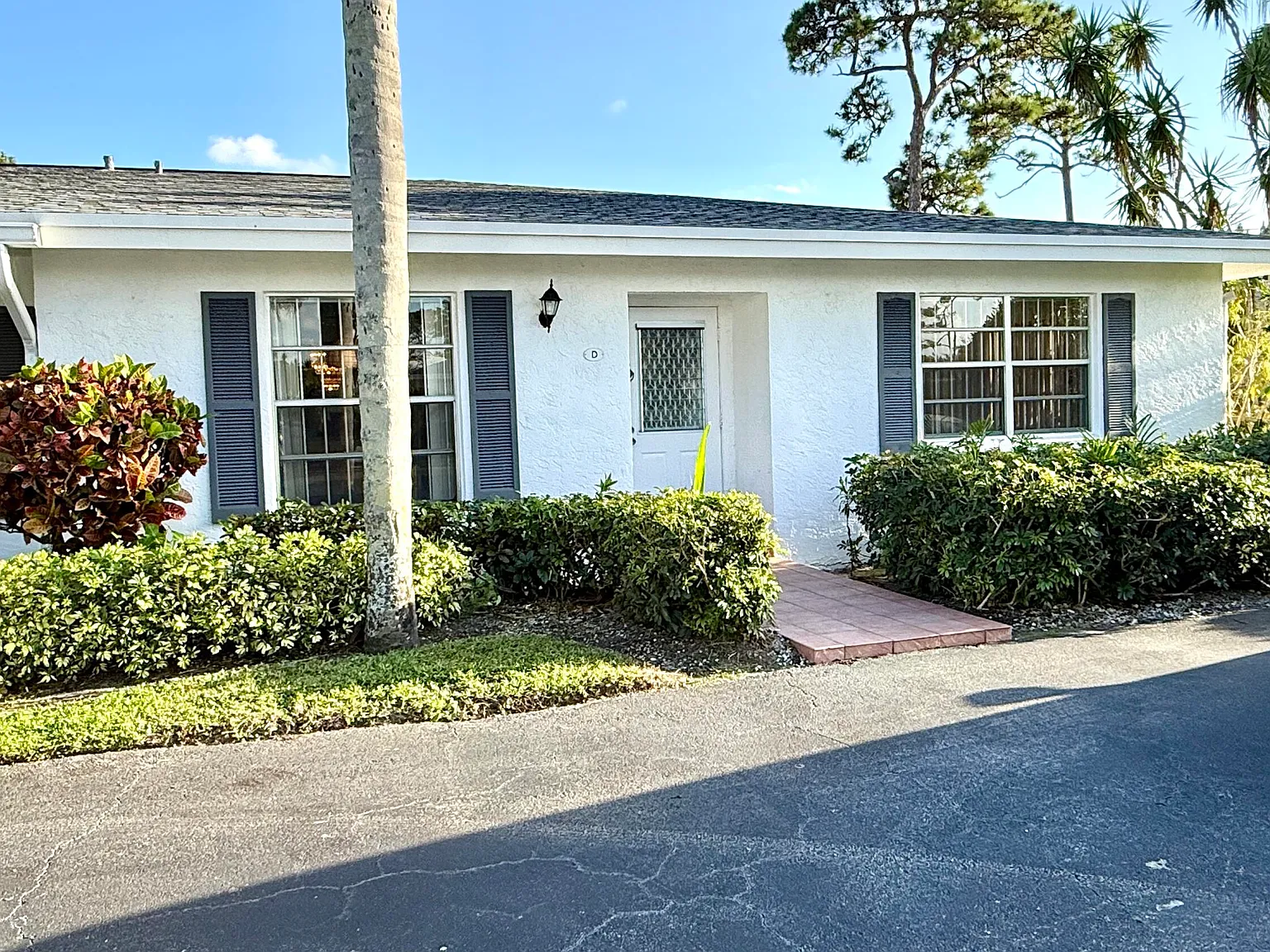 2 bed, 2.0 bath, 1400 sqft, $2,800 — Photo 3