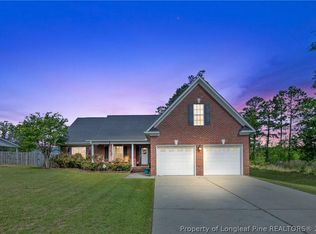 211 Old Oak Rd, Raeford, NC 28376