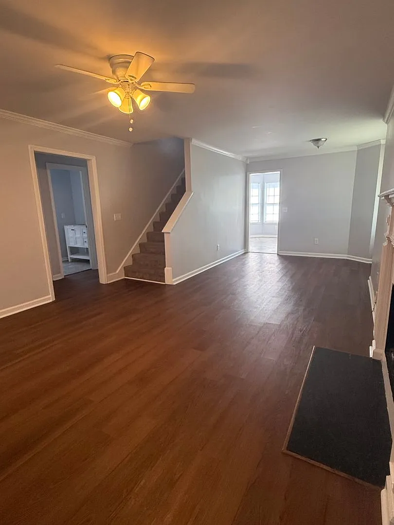 3 Bedroom 2.5 Bath Home with 1 bedroom on Main Level — Photo 3