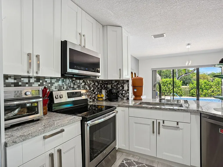 6601 Sweet Maple Ln — Photo 15