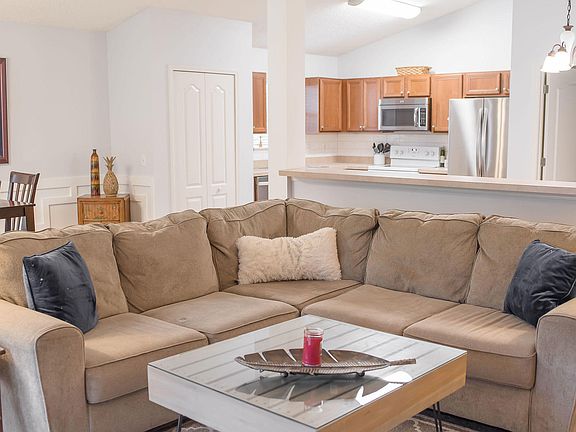 3rd image of 13577 Lobo Ct
