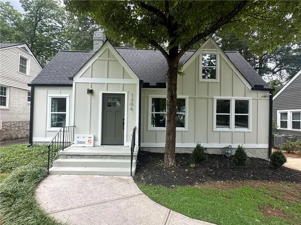 1306 Winburn Dr, East Pt, GA 30344