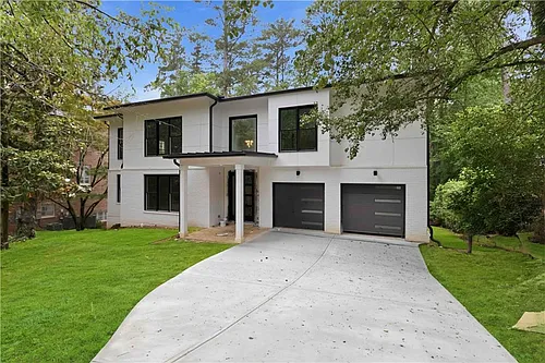 3196 Towerview Dr NE Photo 1