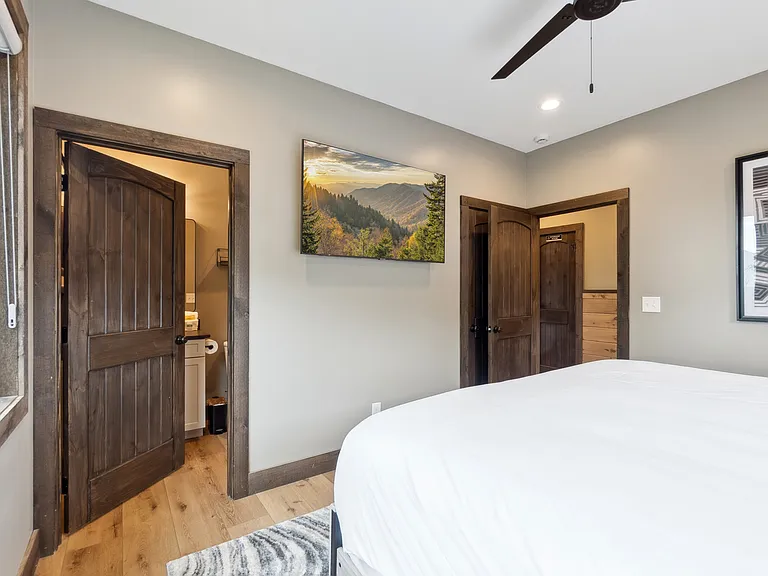 4302 Covered Wagon Rd — Photo 29