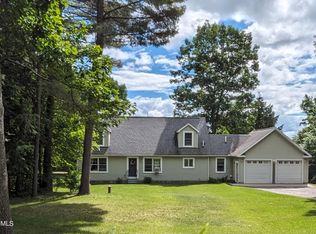 47 Lakeview Ave, Moriah, NY 12960