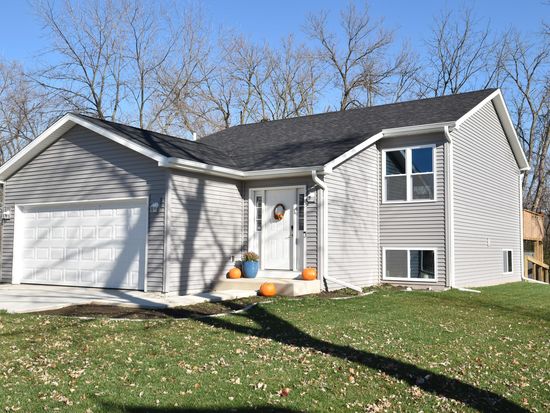 11409 276th Ave, Trevor, WI 53179