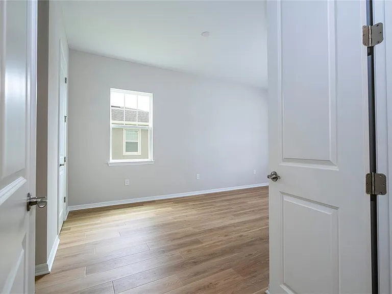 450 Winter Grove Blvd — Photo 57