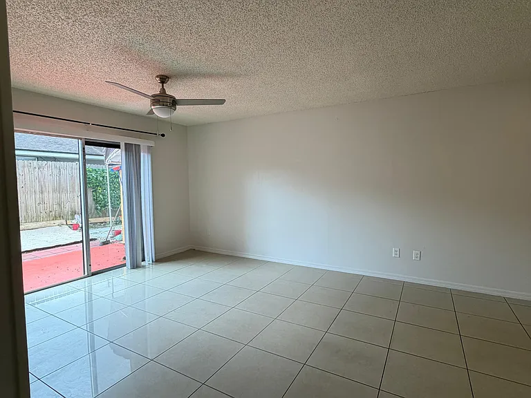2973 S Fern Creek Ave #2973 — Photo 8