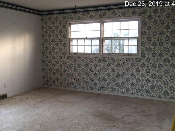 2nd image of 516 Skyline Dr