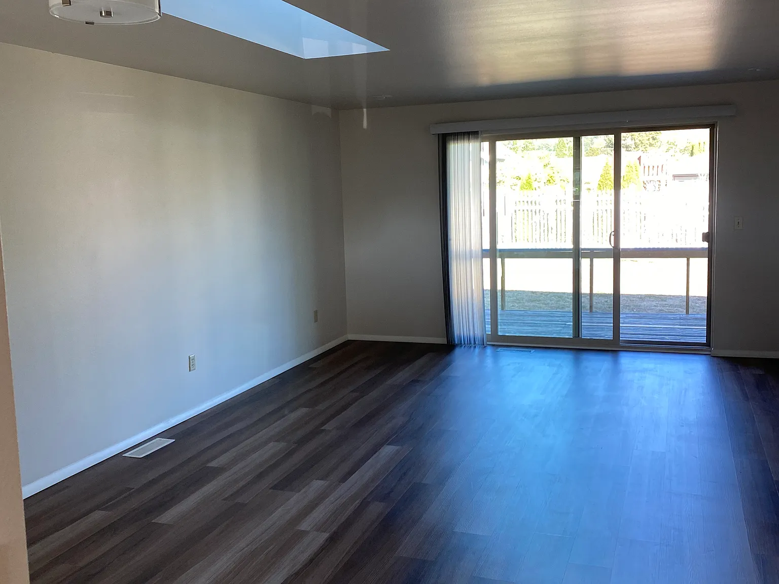 2 bed, 1006 sqft, $1,950 — Photo 3