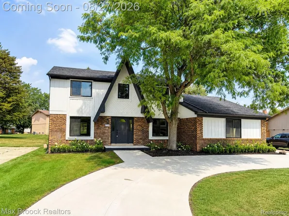 6128 Anne Dr, West Bloomfield, MI 48322