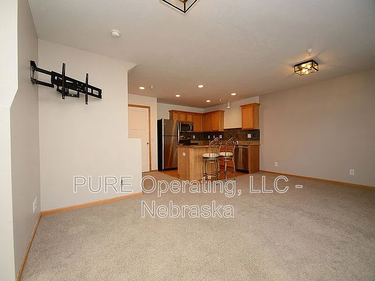 16767 Laurel Plz — Photo 13
