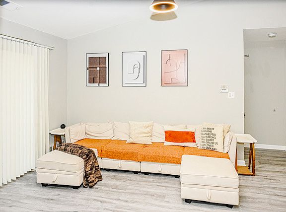 5th image of 2028 N Rand Rd Unit 202