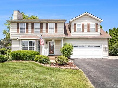 418 N Pointe Dr, Whitmore Lake, MI, 48189