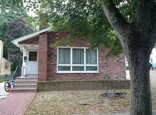 188 Dent St, West Roxbury, MA 02132