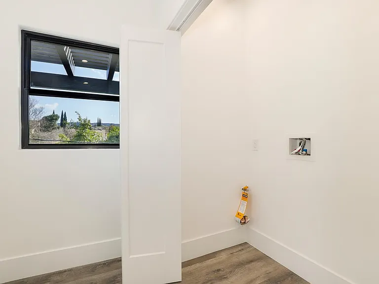 5202 Avenida Oriente — Photo 16