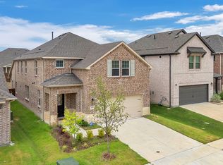 2136 Sunnymede Dr, Forney, TX 75126