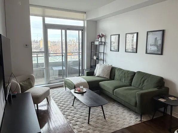 736 Spadina Ave, Toronto, ON